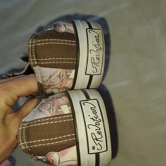 Revoltion Low Top Graphic Brown Sz. 7.5 Slip-On Shoes - Picture 9 of 10